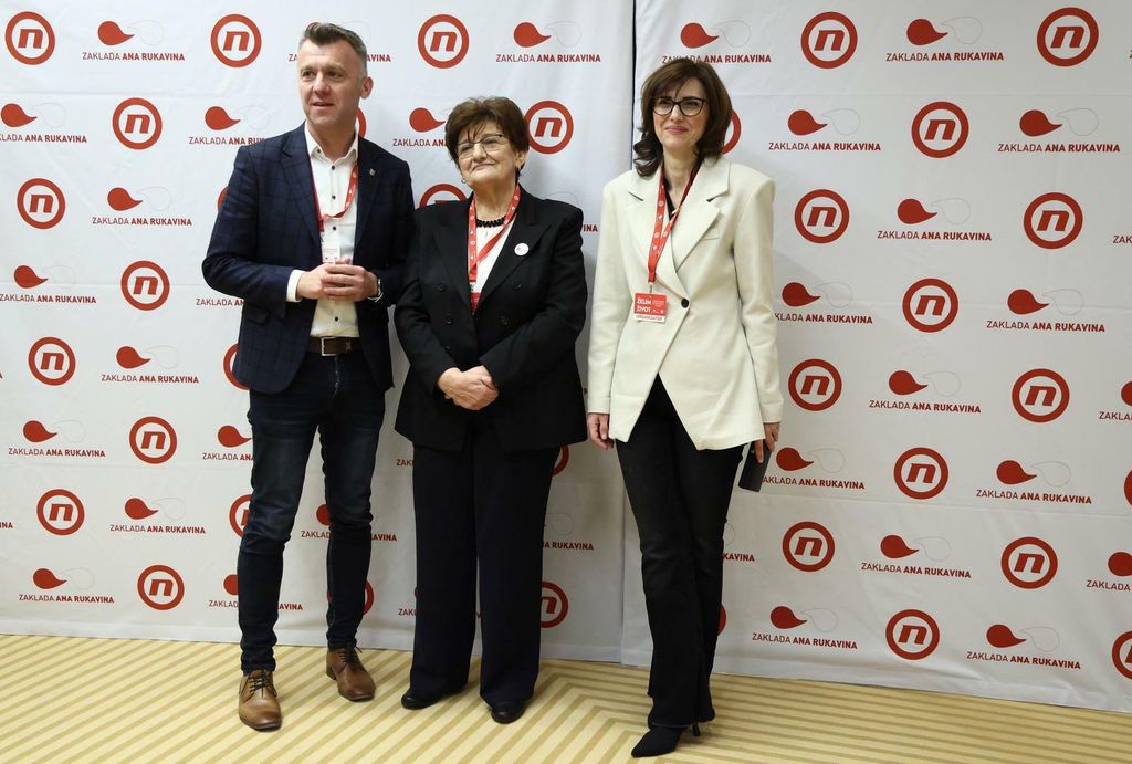 Krunoslav Lukačić, Marija Rukavina