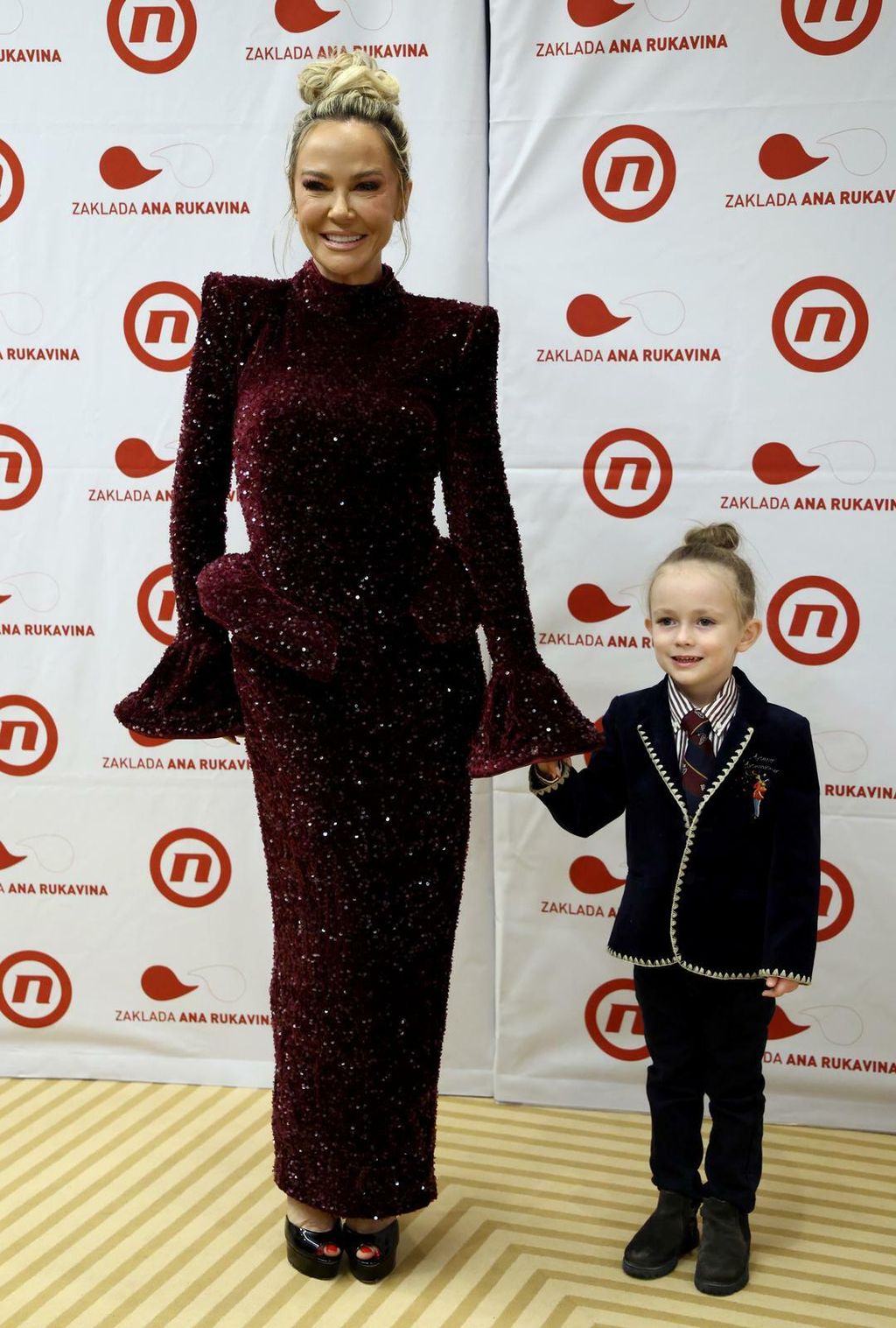 Maja Šuput, Bloom Tatarinov