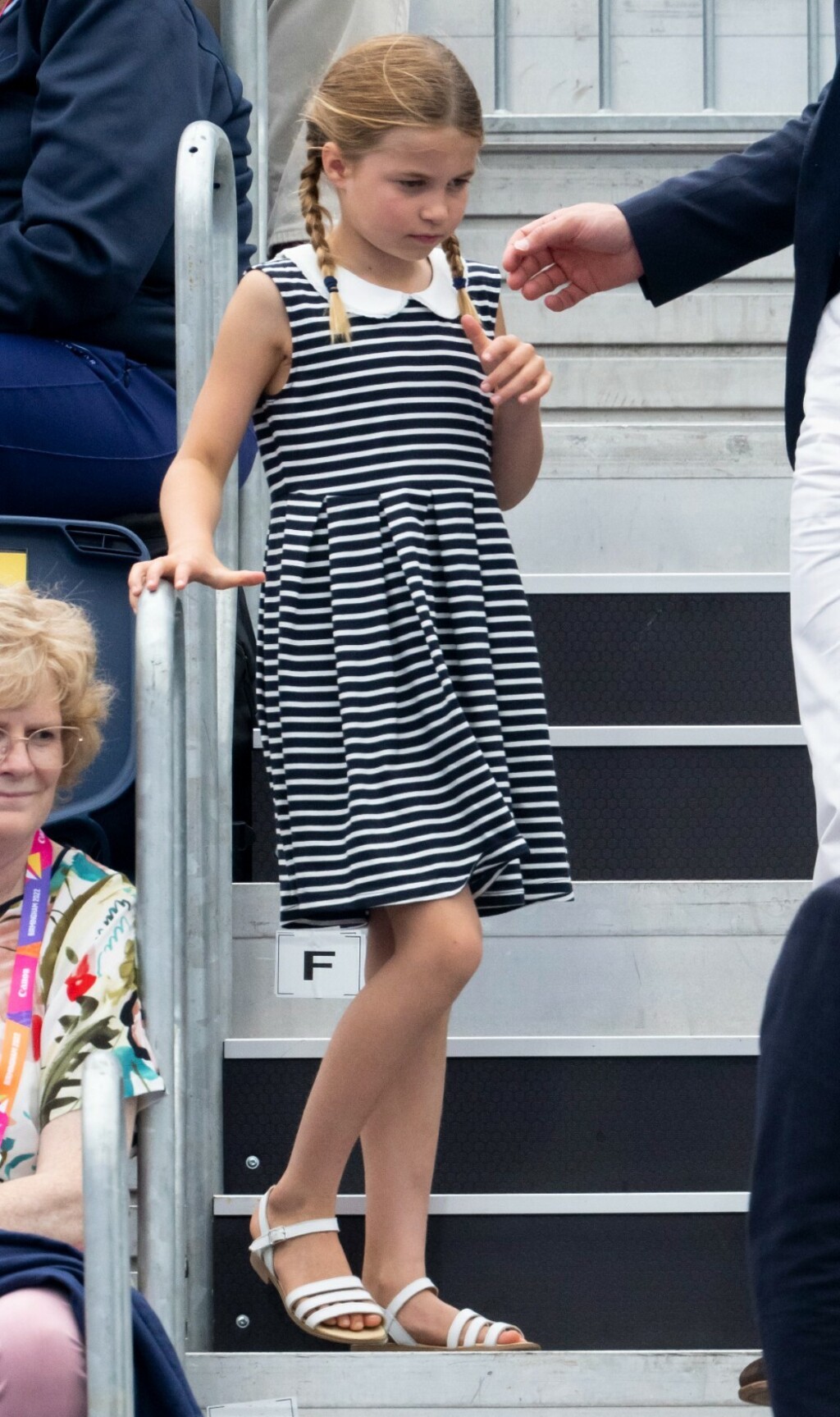 Princeza Charlotte u sandalicama brenda La Coqueta 2022. godine