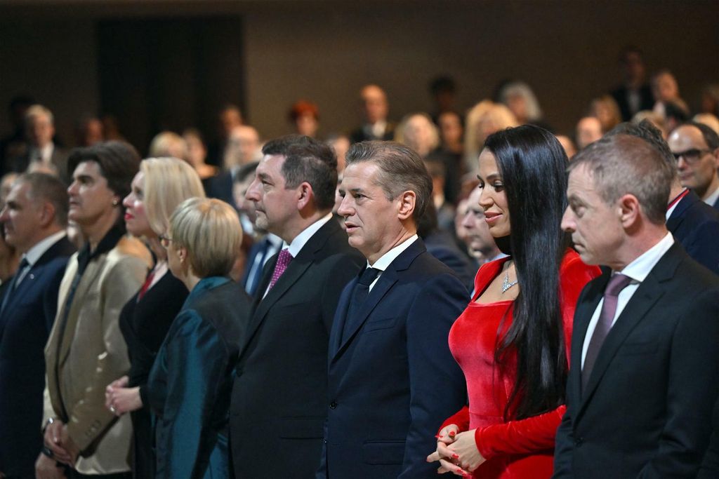 Tina Gaber Golob, Robert Golob