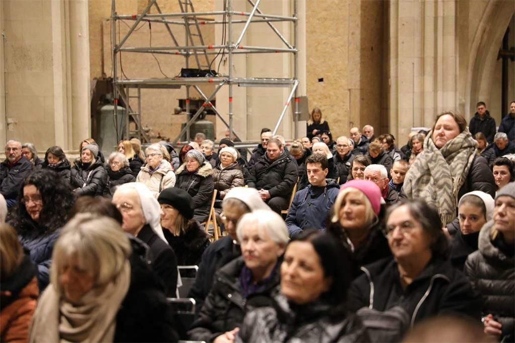 Održana prva misa u obnovljenoj Zagrebačkoj katedrali - 9