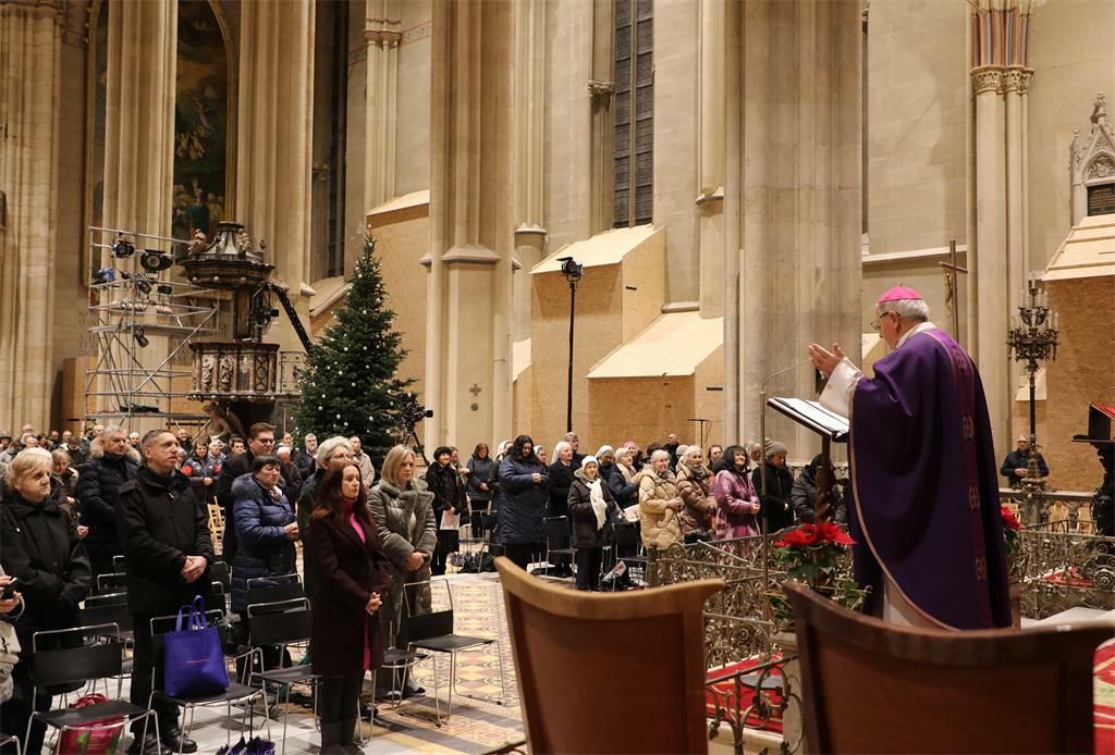 Održana prva misa u obnovljenoj Zagrebačkoj katedrali - 9