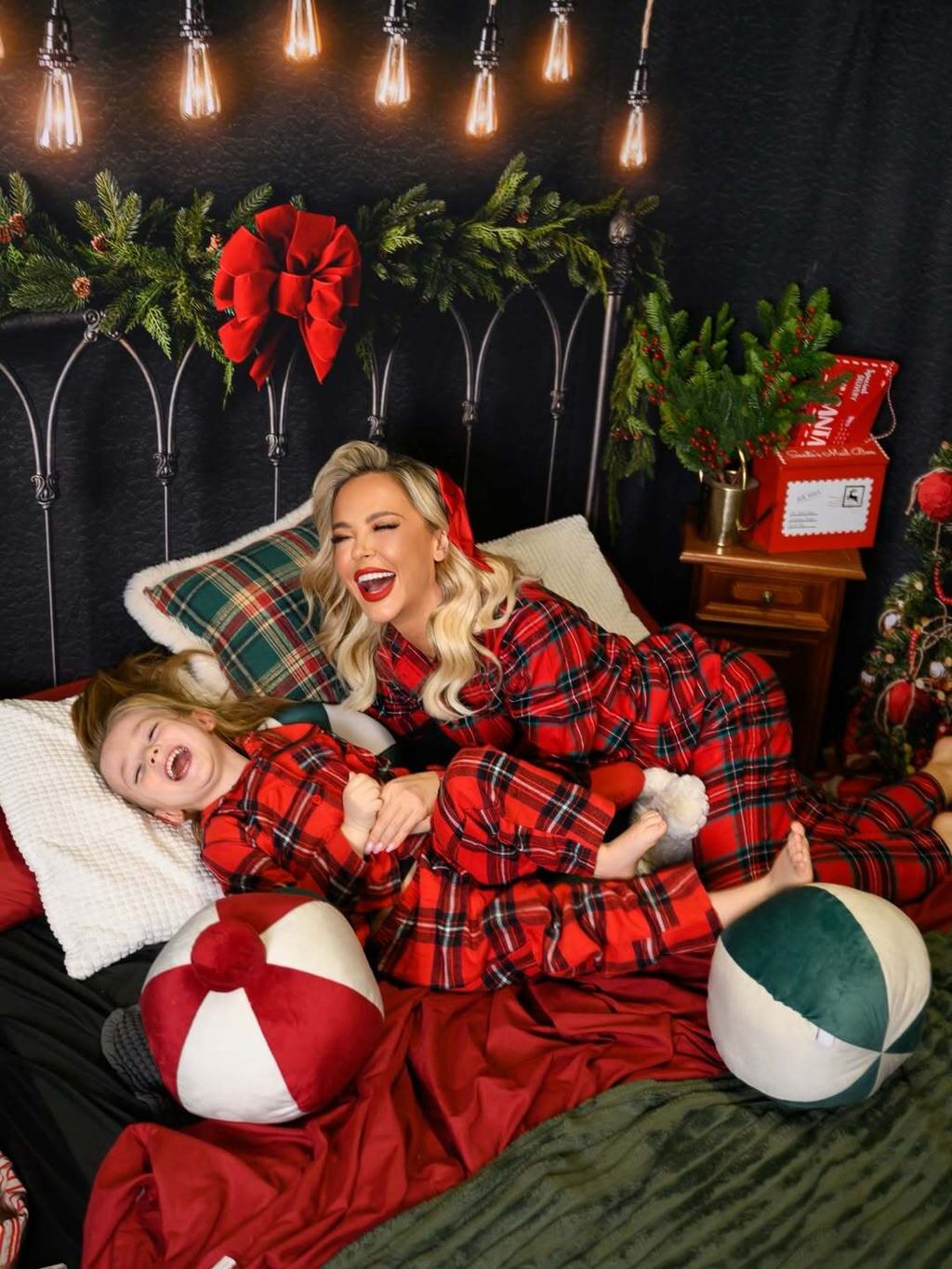 Maja Šuput, Bloom Tatarinov