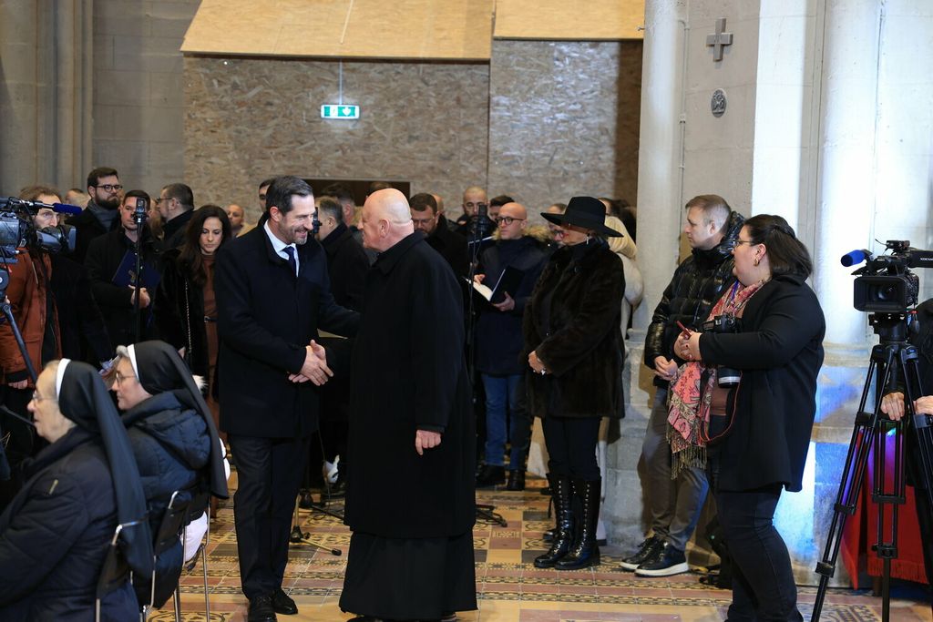 Polnoćku u Zagrebačkoj katedrali nakon pet godina obnove predvodio zagrebački nadbiskup Dražen Kutleša - 32