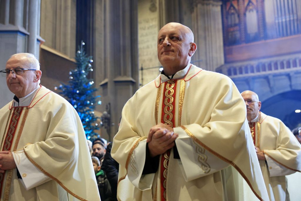 Polnoćku u Zagrebačkoj katedrali nakon pet godina obnove predvodio zagrebački nadbiskup Dražen Kutleša - 32