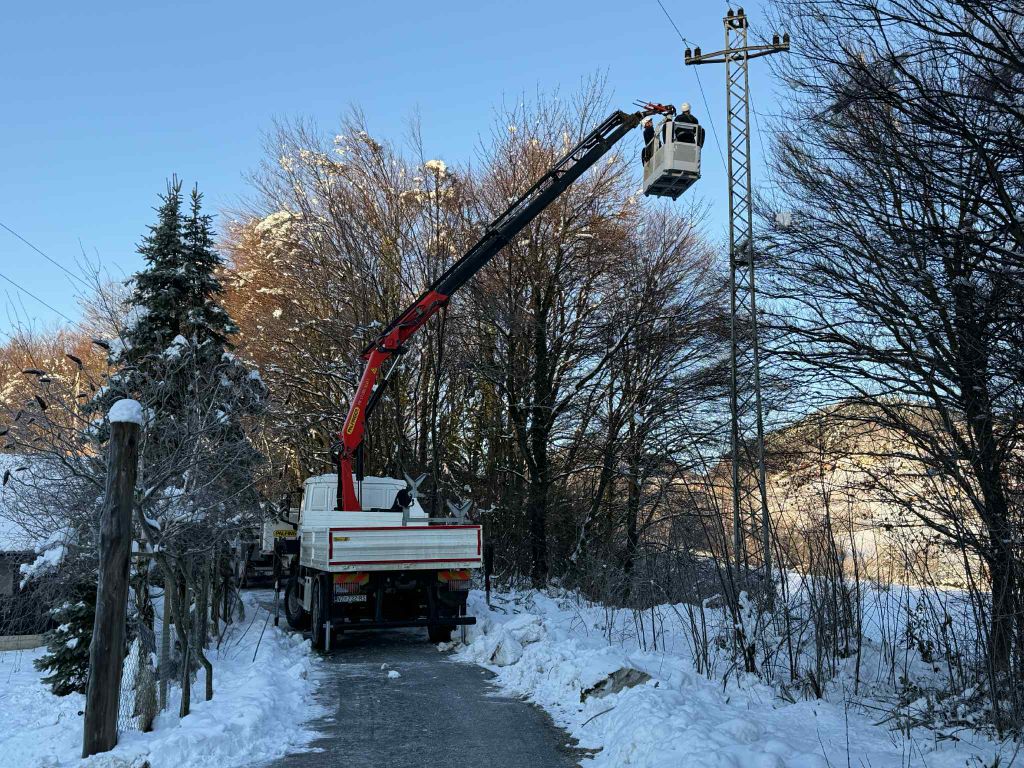 Oštećeni dalekovod na području Ivanca
