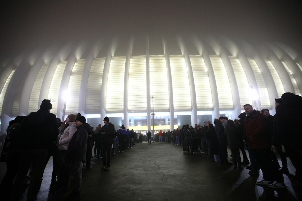 Atmosfera prije Thompsonova koncerta - 35