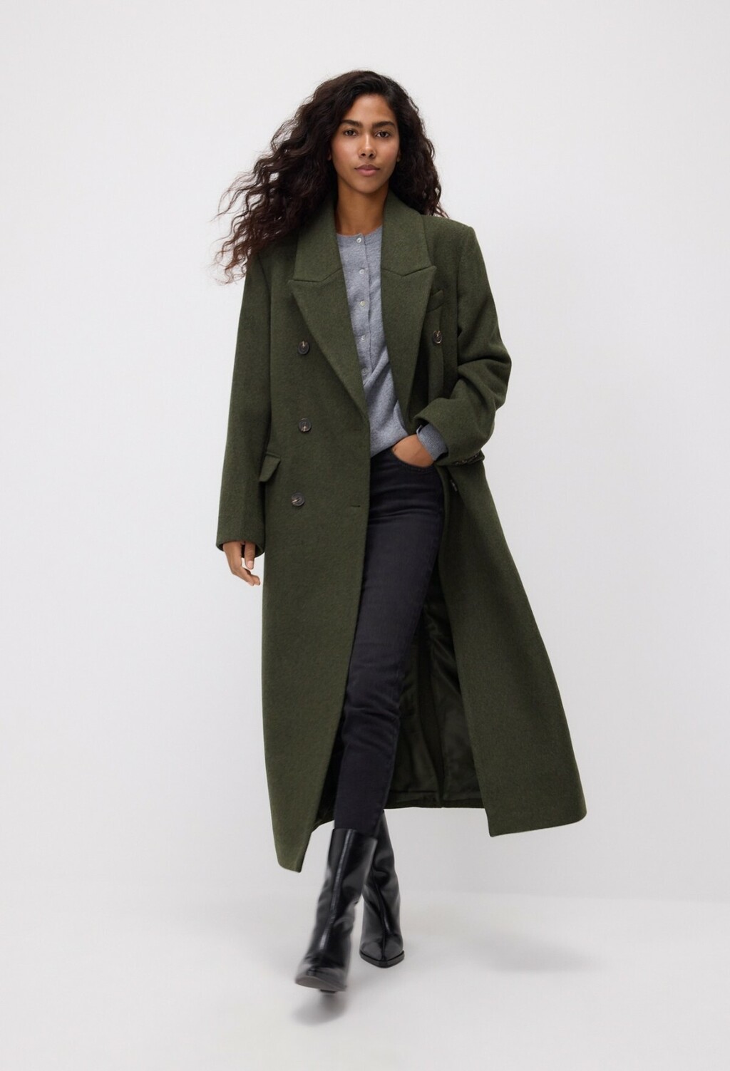 Reserved, snižen s 99,99 na 79,99 eura