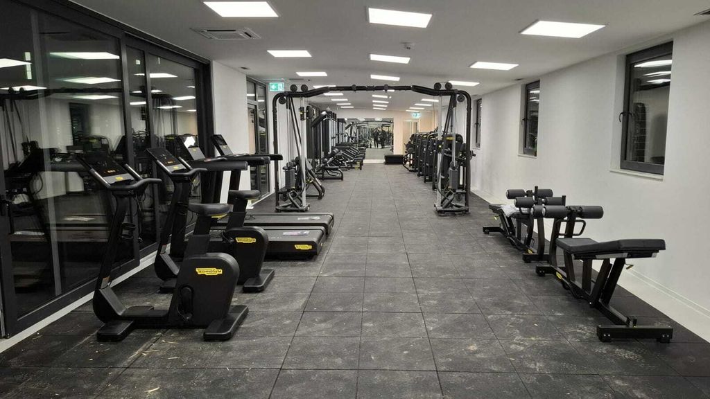 Župan Ivan Celjak s članovima Karate kluba Tigar Sisak