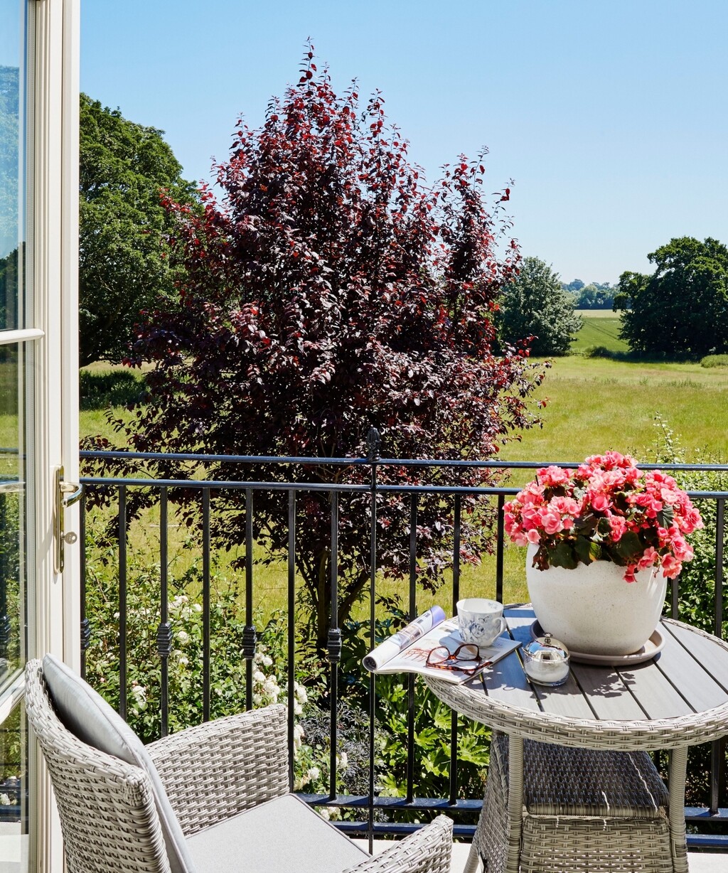 Balkon lako postaje zona za opuštanje, ali i rad