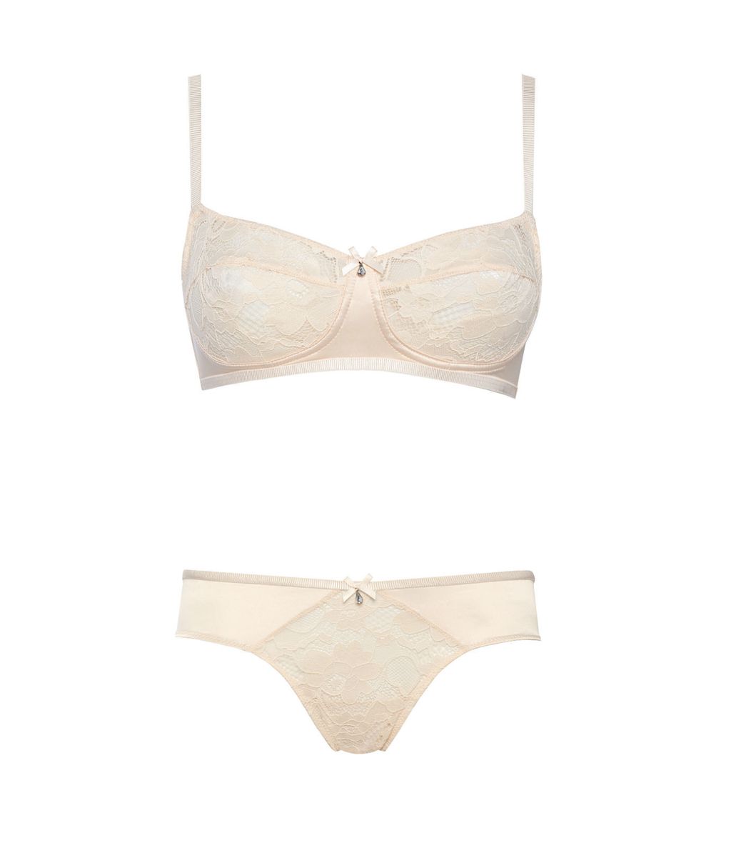 Yamamay grudnjak 195 kn, gaćice 98 kn