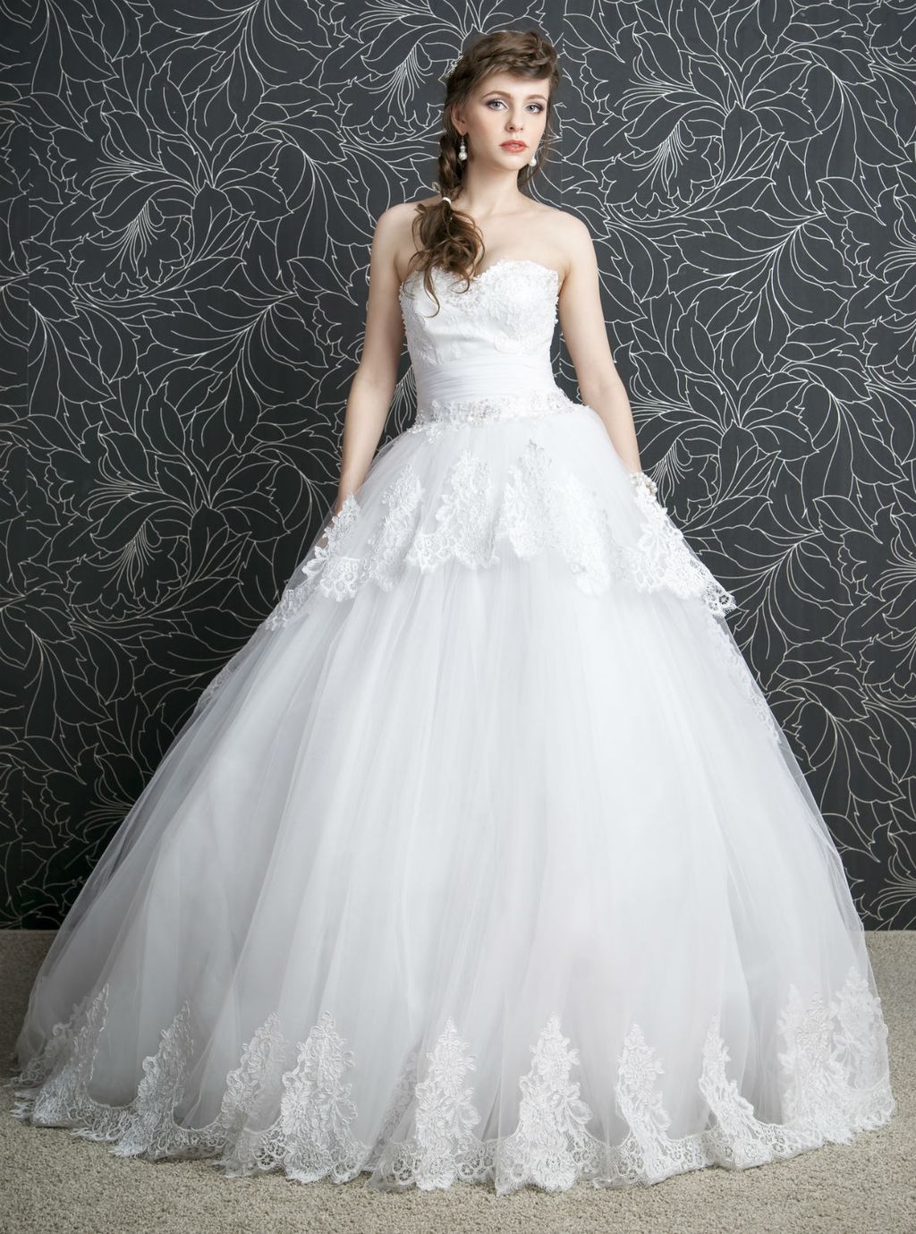 Vjenčanica čiji kroj odlično pristaje ženama s velikim grudima