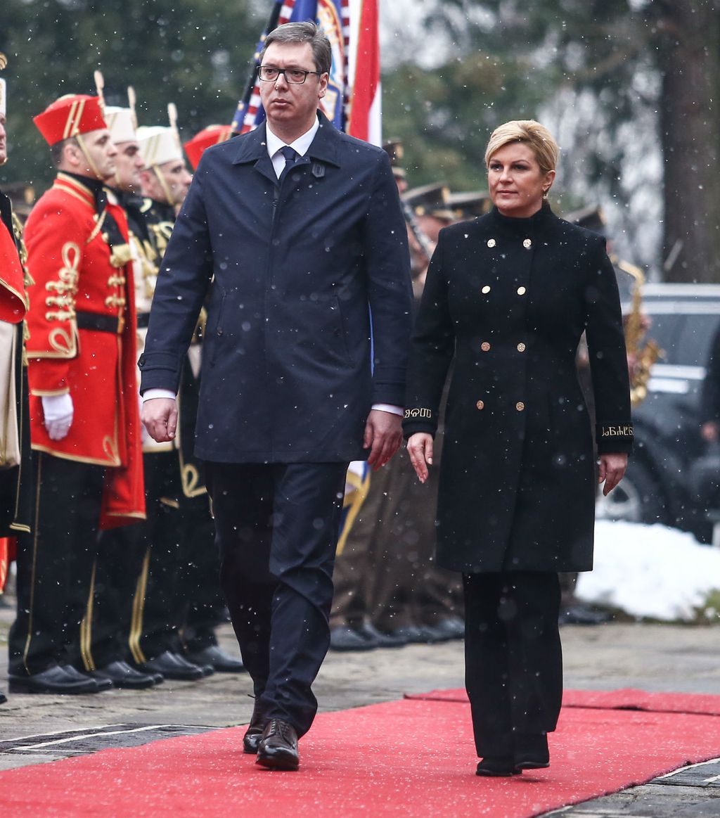 Kolinda Grabar-Kitarović u \'generalskom\' kaputu za susret s predsjednikom Srbije Aleksandrom Vučićem - 2