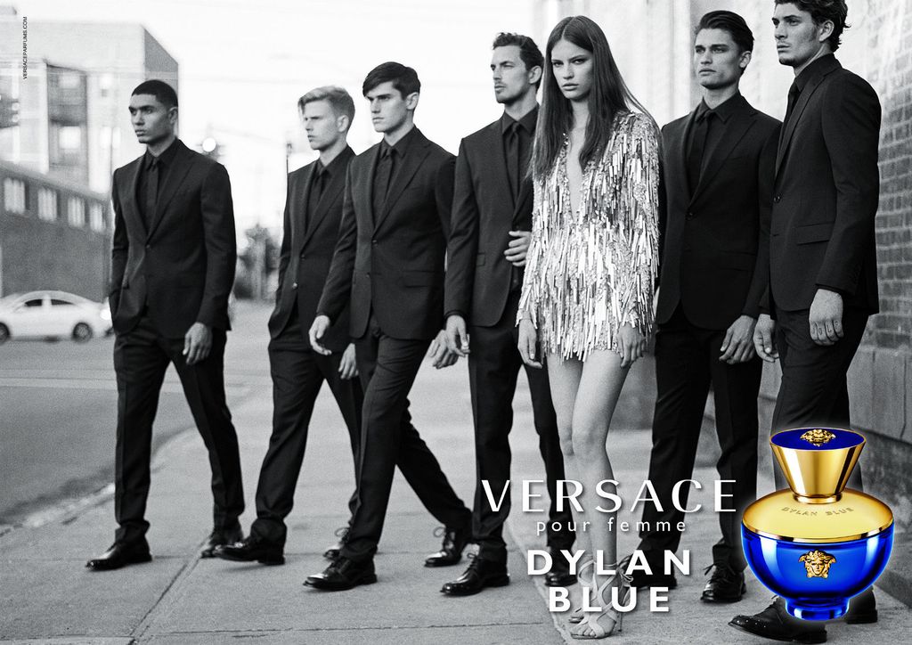 Versace Dylan Blue Pour Femme (Foto: Bruce Weber)