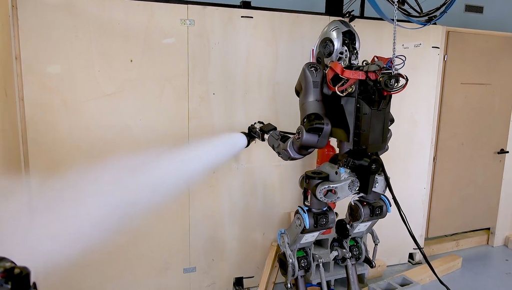 Robot vatrogasac (Foto: Istituto Italiano di Tecnologia/Profimedia)