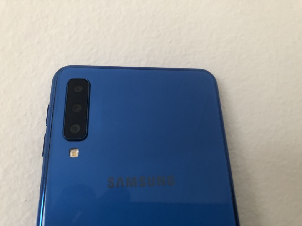 Galaxy A7 (Foto: ZIMO)