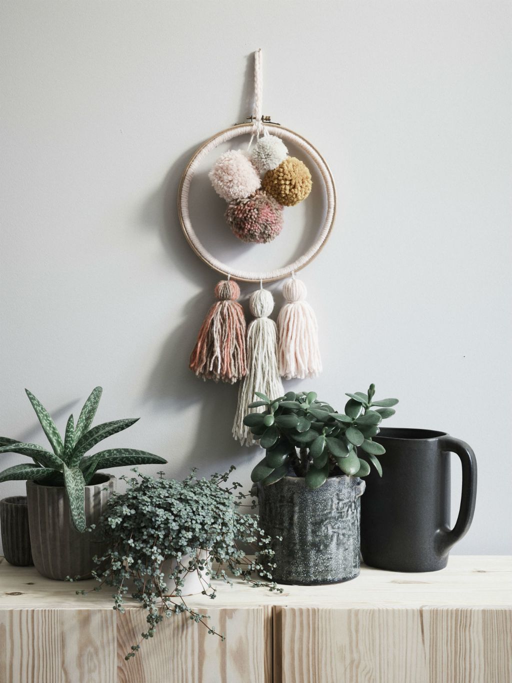 Ukrasite dom s detaljima ukrašenima pomponima i resama