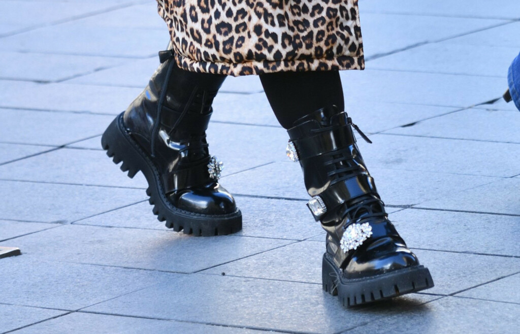 Olja Vori nosi gležnjače Loriblu