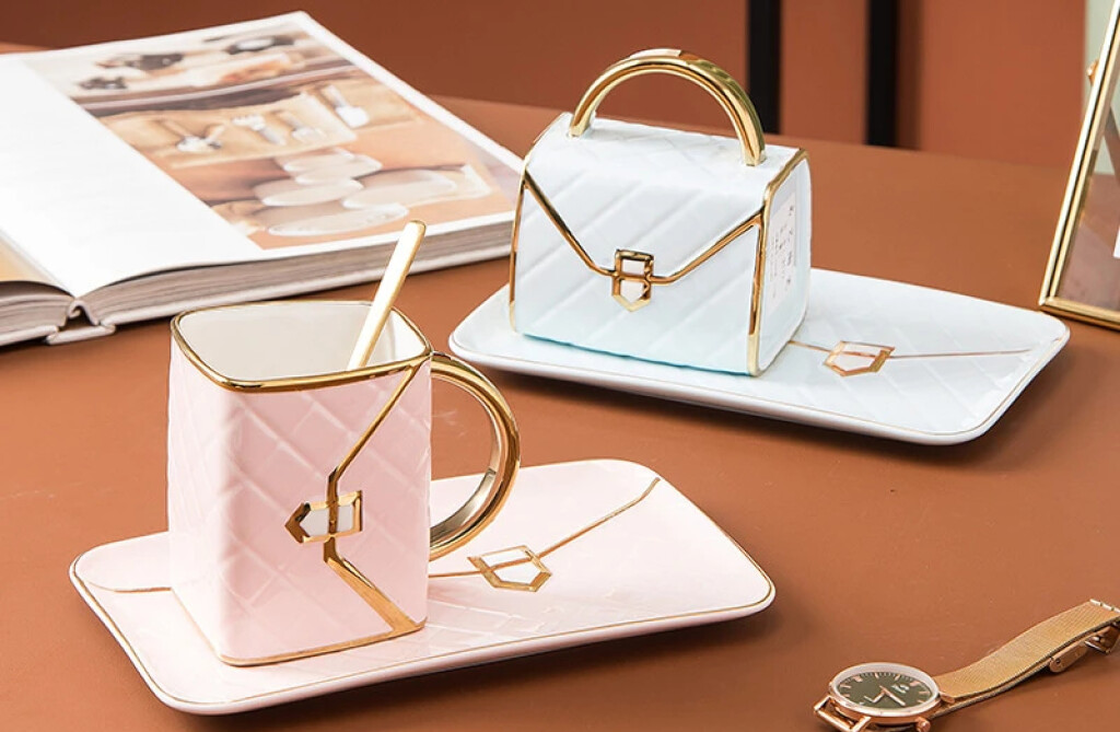 Šalica u obliku torbe s AliExpressa