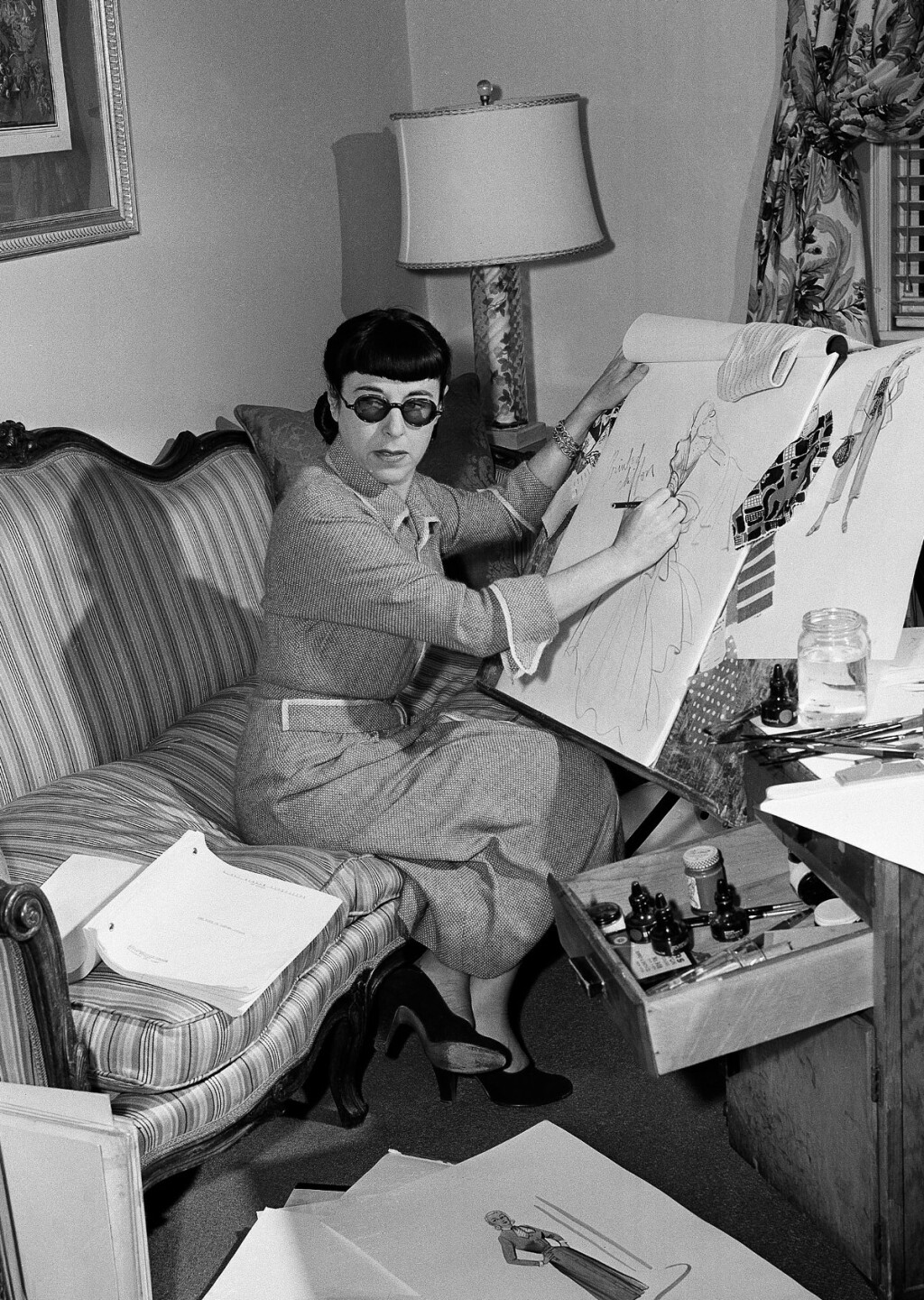 Kostimografkinja Edith Head, najnagrađivanija žena u povijesti Oscara s osam osvojenih kipića