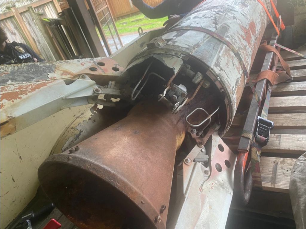 Zahrđali projektil pronađen u garaži u SAD-u - 1