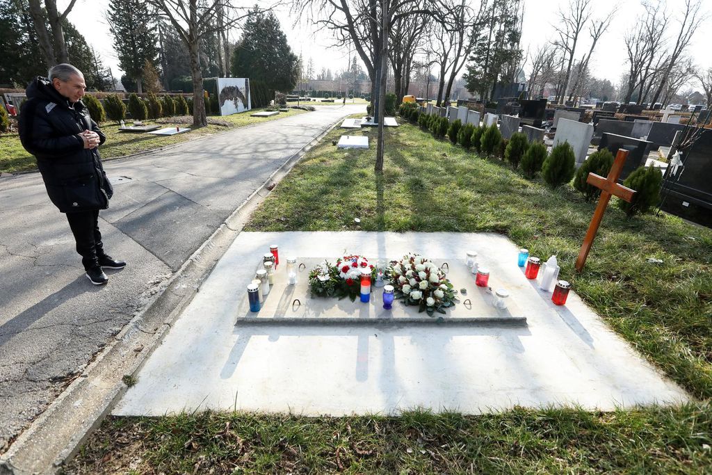 Grob Miroslava Ćire Blaževića