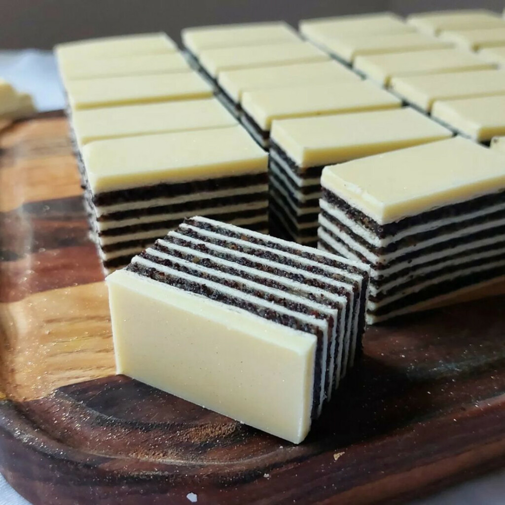 Kolač od bijele čokolade i maka prema receptu blogerice Lidije Đurić - 1