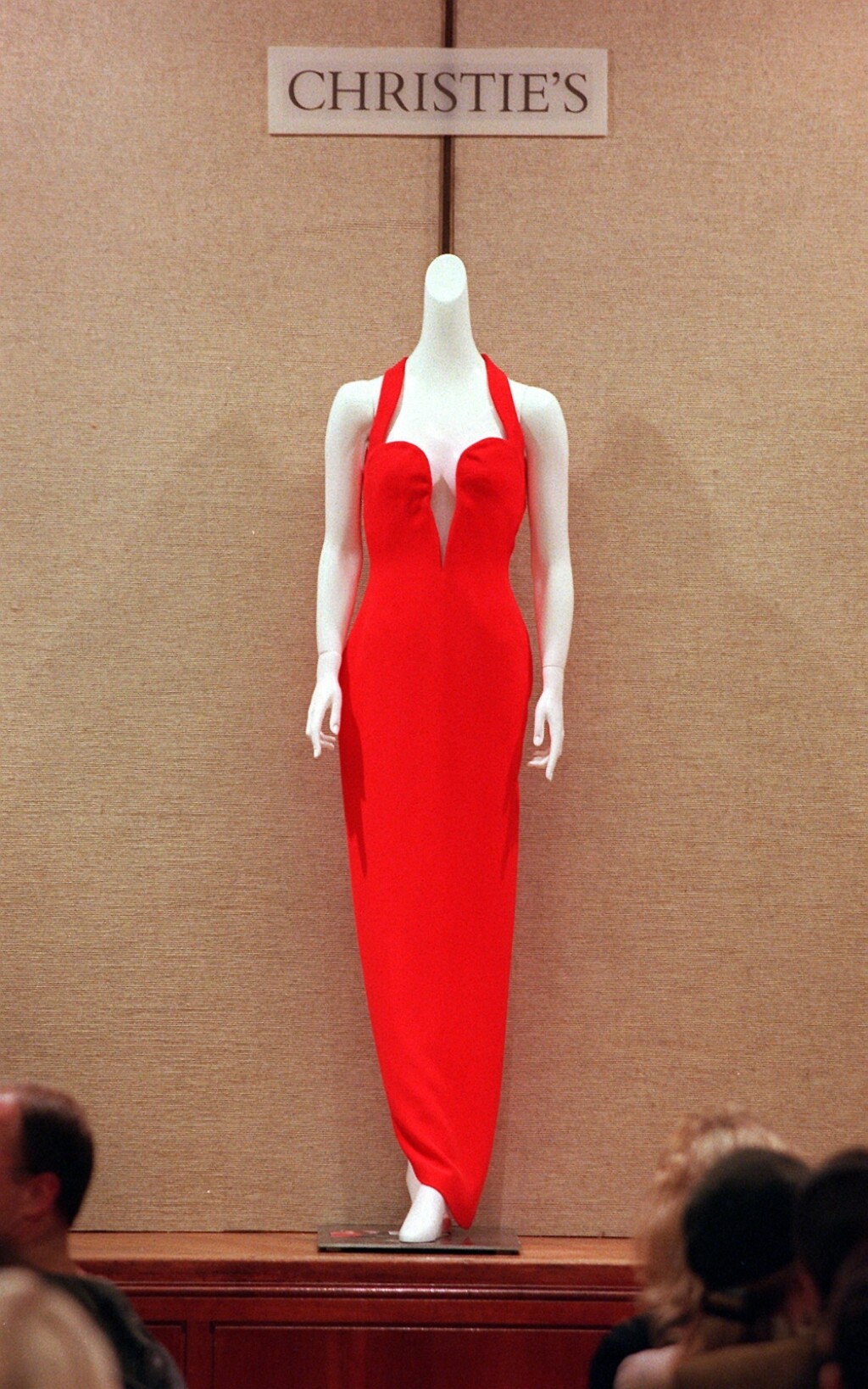 Cindy Crawford u Versace haljini na 63. dodjeli Oscara