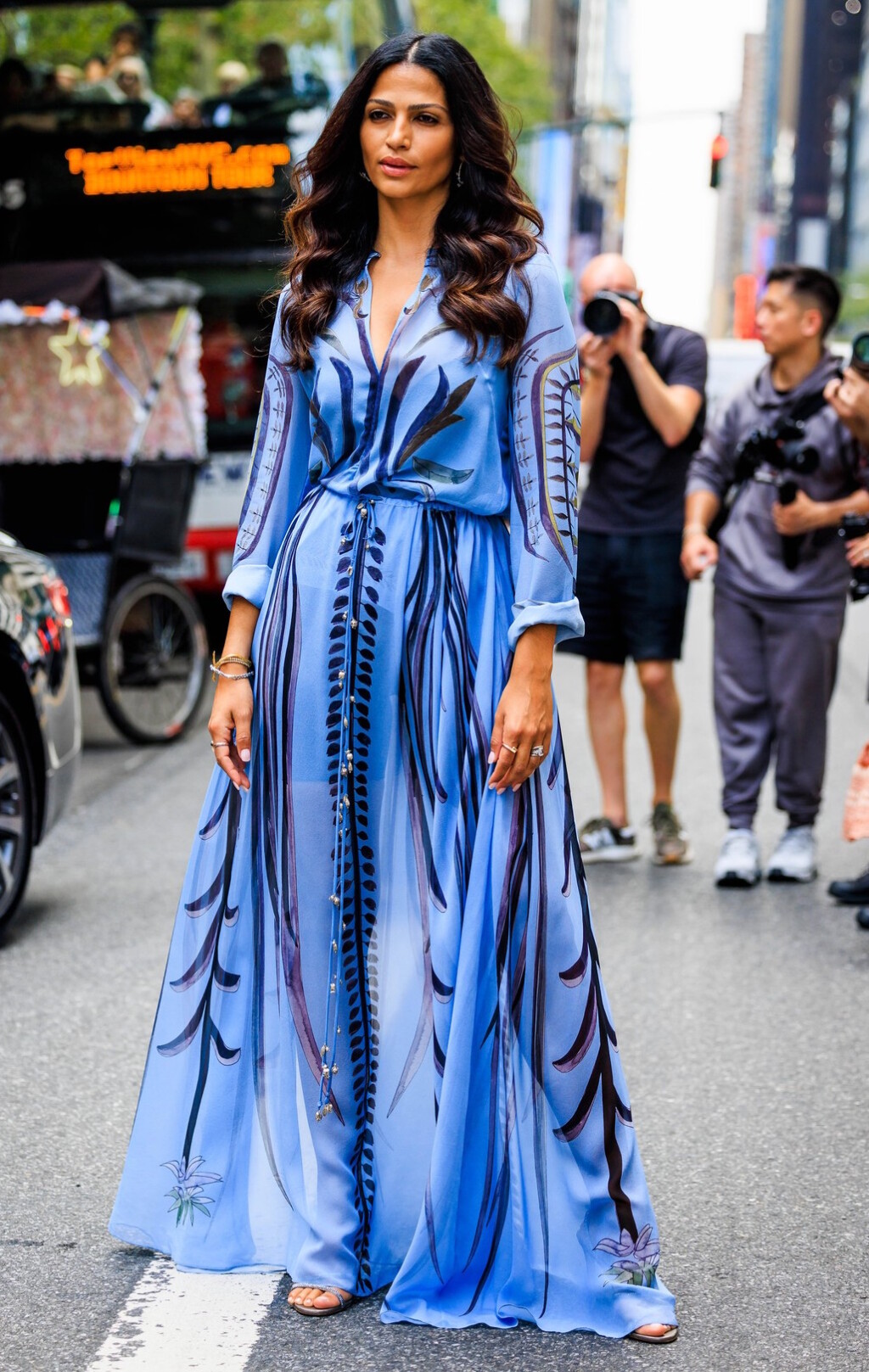 Camila Alves u plavoj haljini