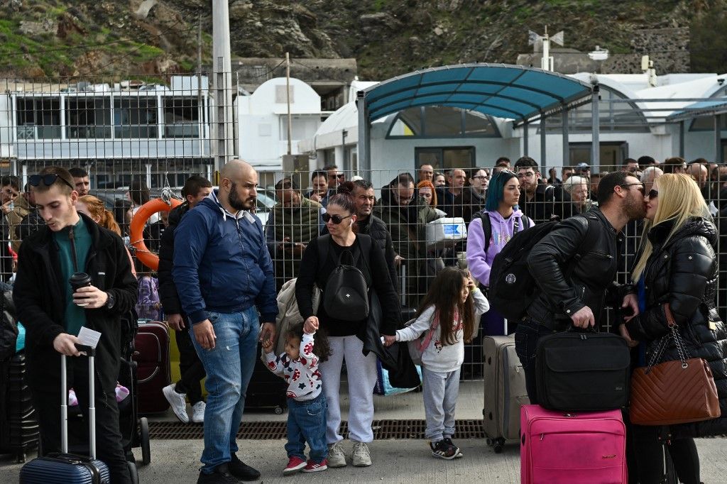 Građani masovno napuštaju Santorini nakon niza potresa - 4