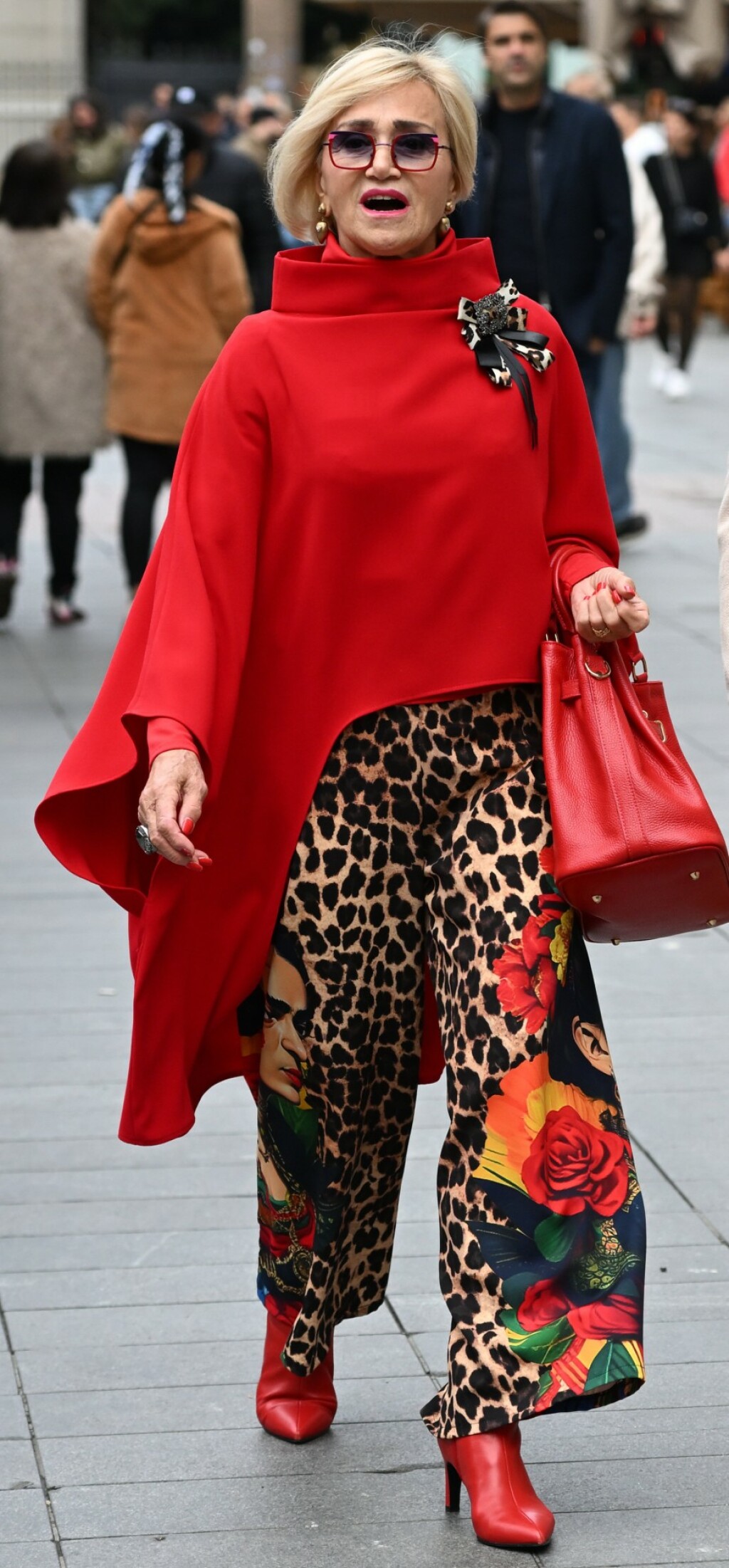 Šareni odjevni komadi i jarke boje u street style izdanjima sa zagrebačke špice