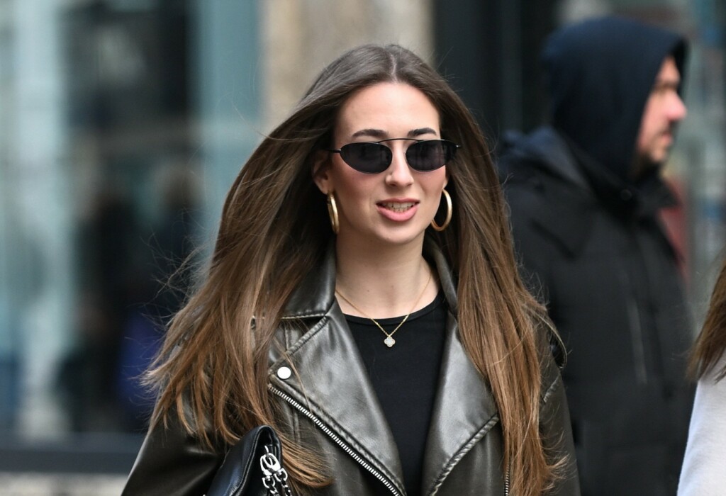 Street style izdanje u hulahopkama sa zvjezdicama