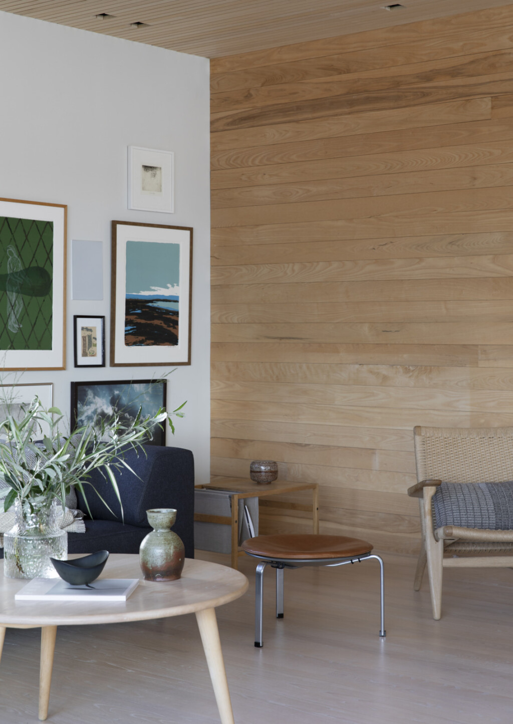 Vrlo minimalistički uređen stan - 8