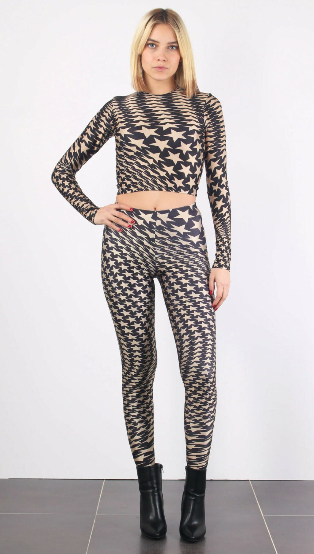 Ana Gruica Uglešić nosi tajice sa zvjezdicama talijanskog brenda F**K