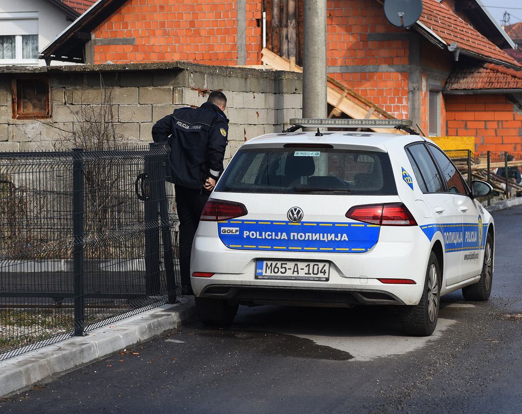 U kući u Brčkom policija je pronašla 31 dijete - 1