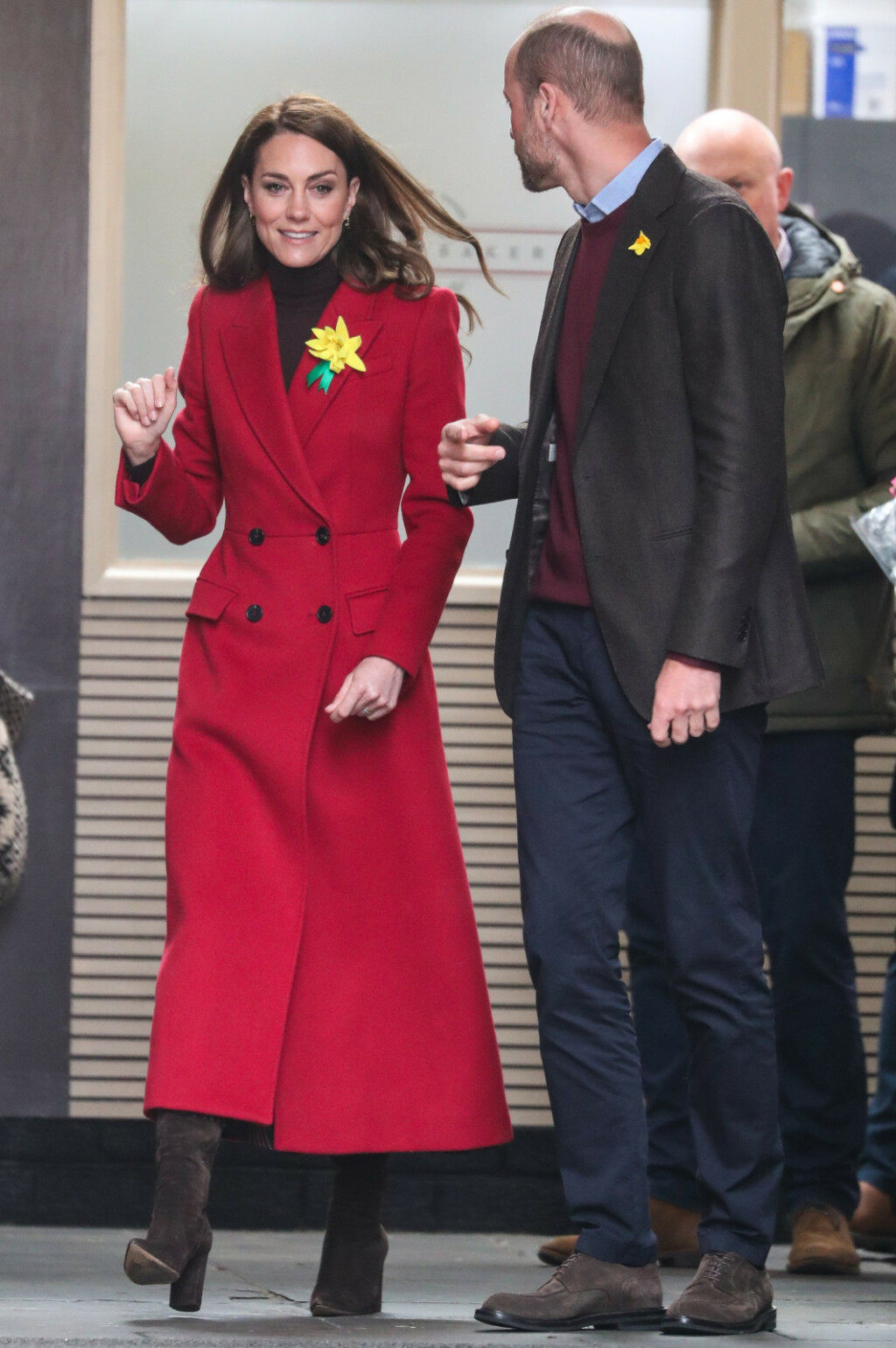 Catherine Middleton u kaputu modne kuće Alexander McQueen - 6