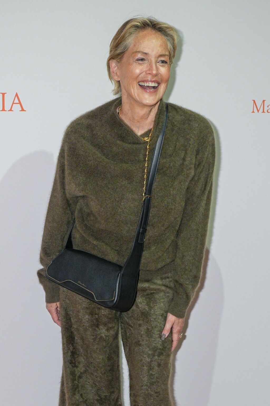 Udobno i elegantno izdanje Sharon Stone