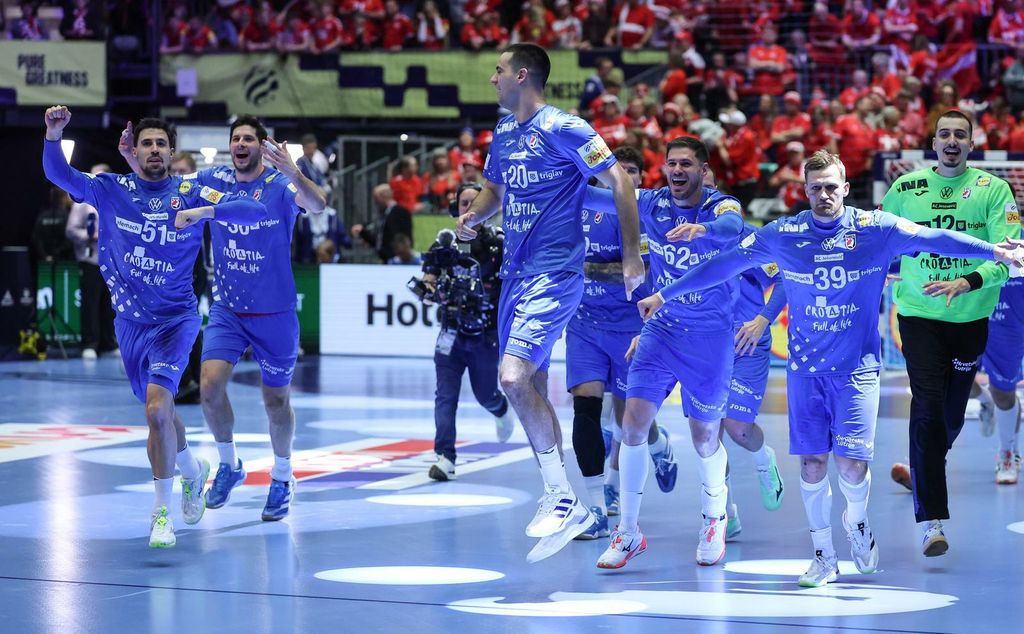 Hrvatski rukometaši slave europsku broncu - 1