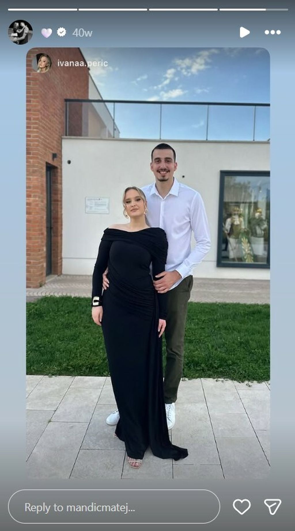 Matej Mandić s djevojkom