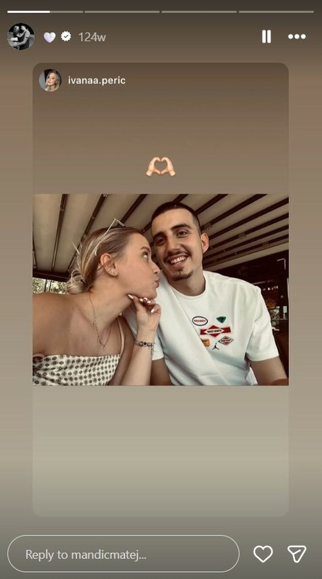 Matej Mandić s djevojkom