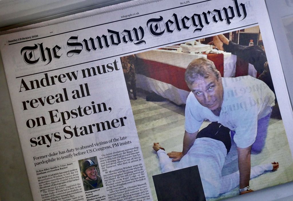 Naslovnica novina o princu Andrewu