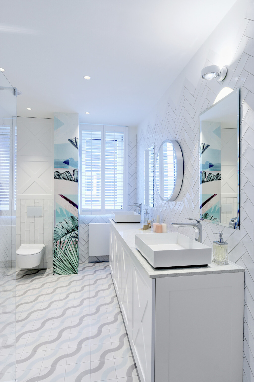 Pločice s uzorkom riblje kosti u kupaonici - 10