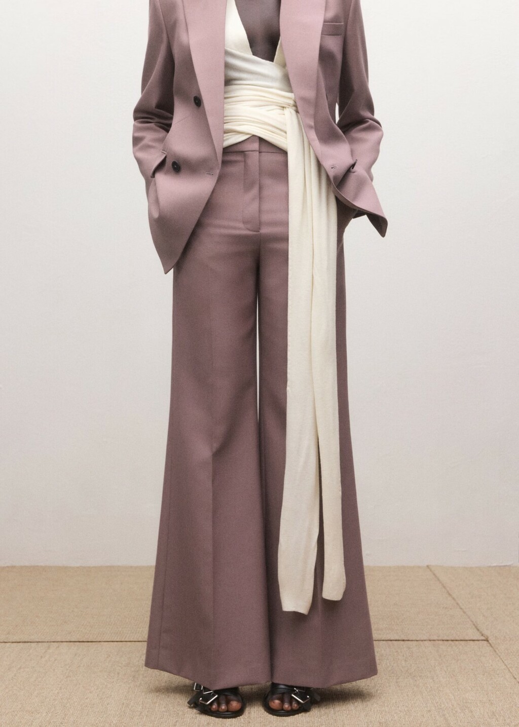 Mango hlače, 69,99 eura