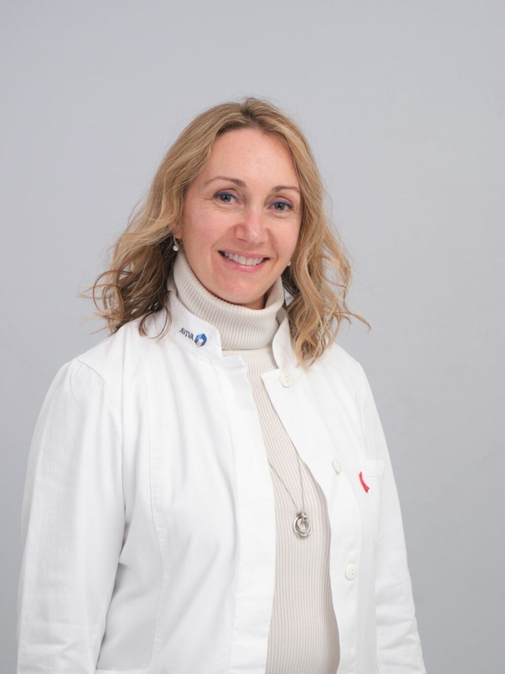 prim. dr. sc. Miljenka-Jelena Jurašić., dr. med., spec. neurologije, subspec. neuroimunologije, znanstveni suradnik