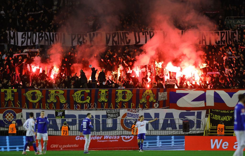 Torcida zapalila plijen