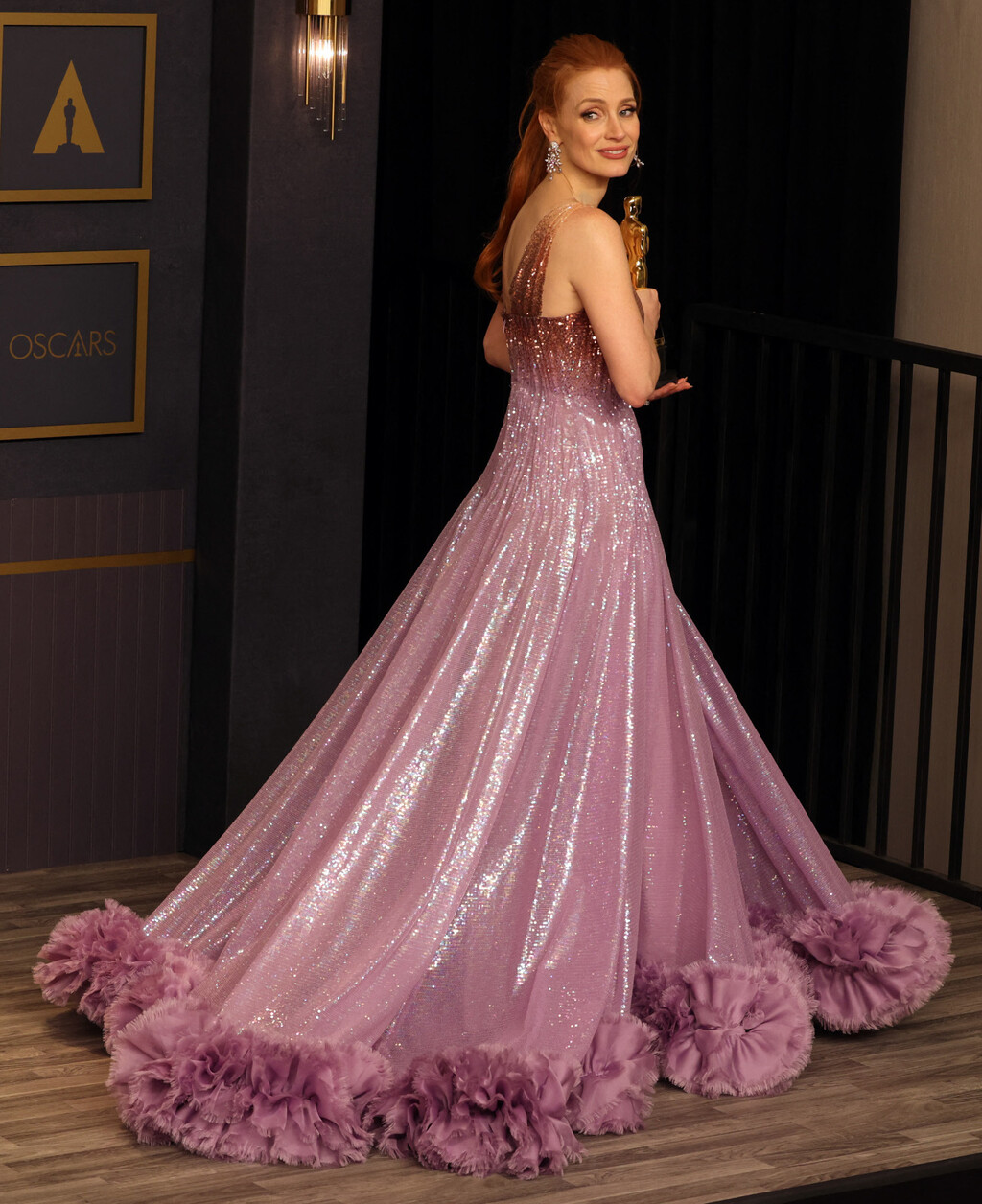 Jessica Chastain na dodjeli Oscara 2022. godine - 12