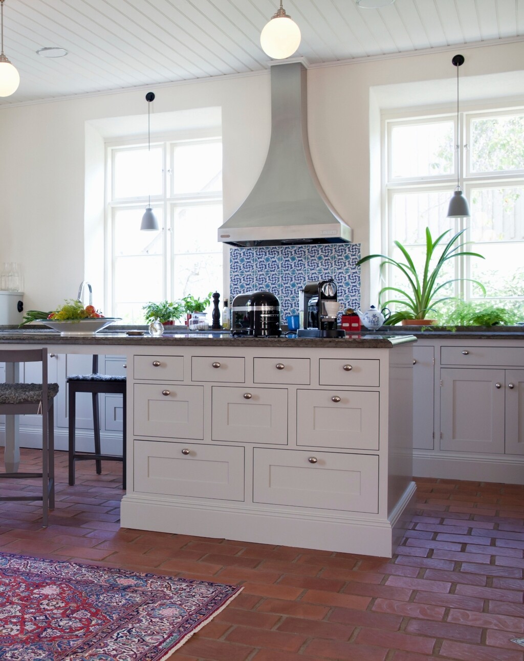 Ako je radna površina prepuna aparata, začina i posuđa, djelovat će neuredno