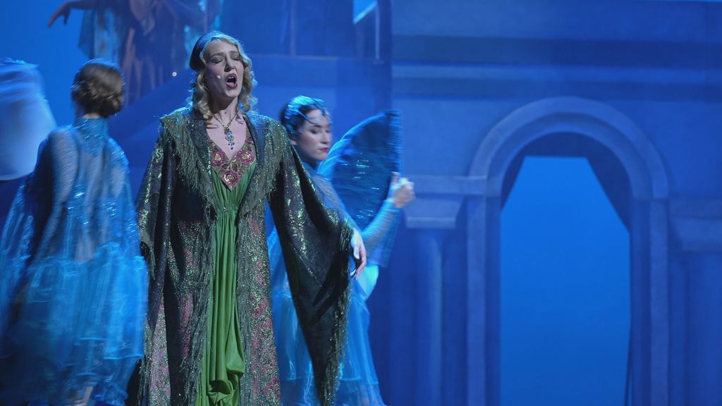 In Magazin: Kraljica lopte - 5