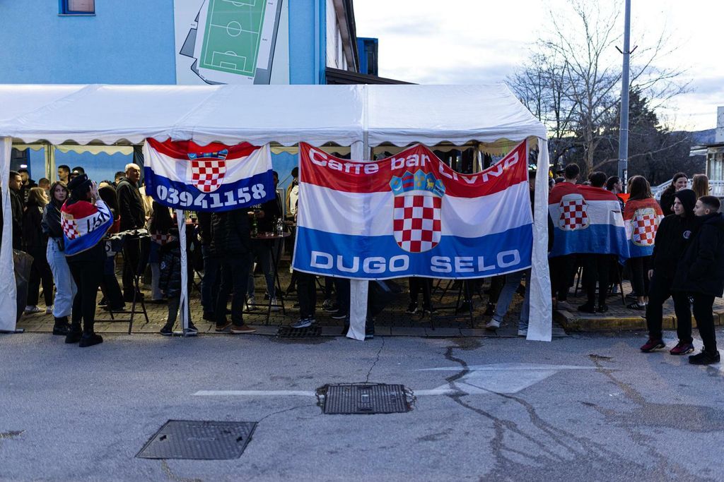 Atmosfera u Širokom Brijegu uoči koncerta Marka Perkovića Thompsona