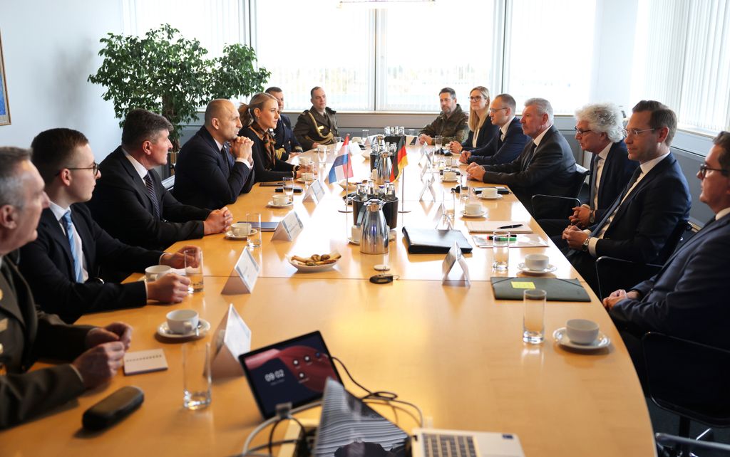 Anušiću predstavljene sposobnosti tenkova Leopard 2A8 - 1